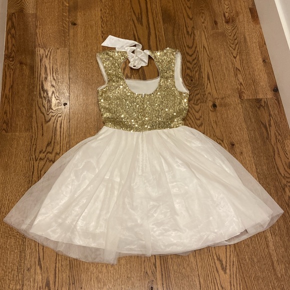 B. DARLIN formal dress in amazing condition! - Picture 2 of 3